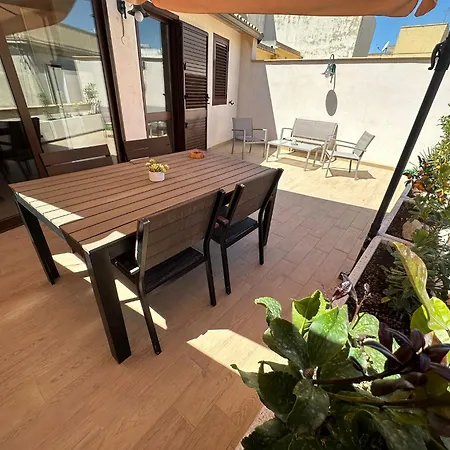 Holiday House Valpie Avola Exterior photo
