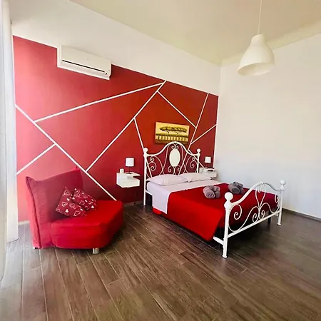 Holiday House Valpie Avola Exterior photo